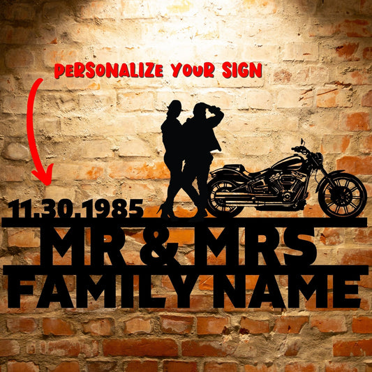 Personalized Harley-Davidson couple Set with durable metal family name sign.